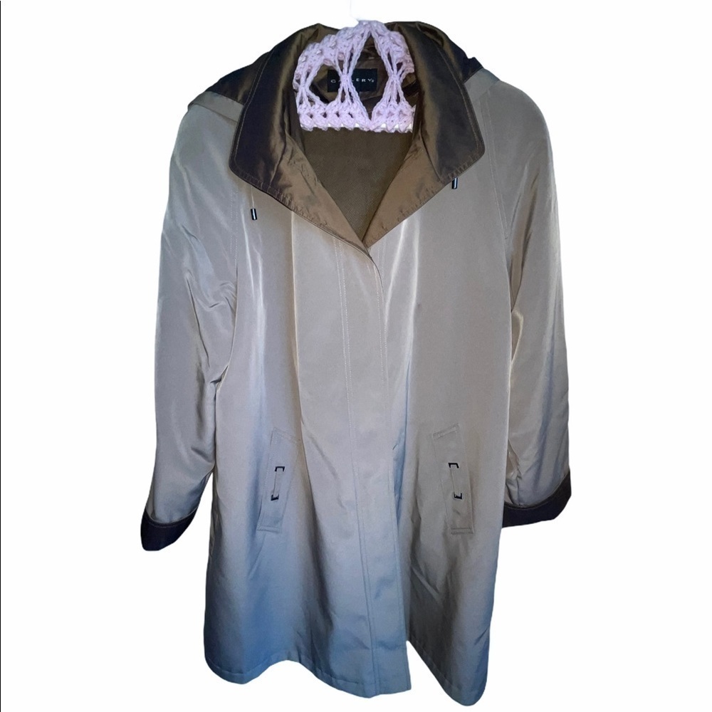 🌻 Gallery Water resistance ladies jacket, size large